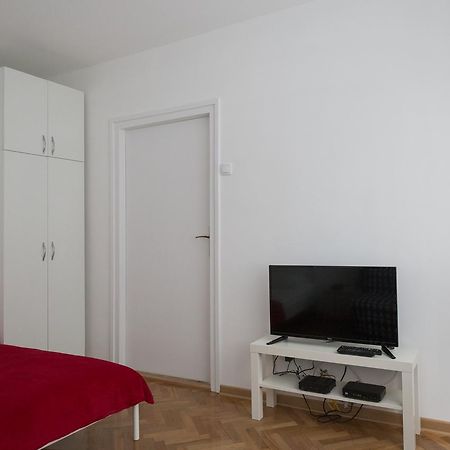 Apartment Slavija Square/Clinical Center Of Serbia เบลเกรด ภายนอก รูปภาพ